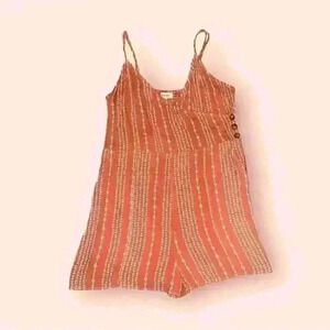 One Clothing Women's Red Striped Romper Jumpsuit Size L One-Piece Outfit